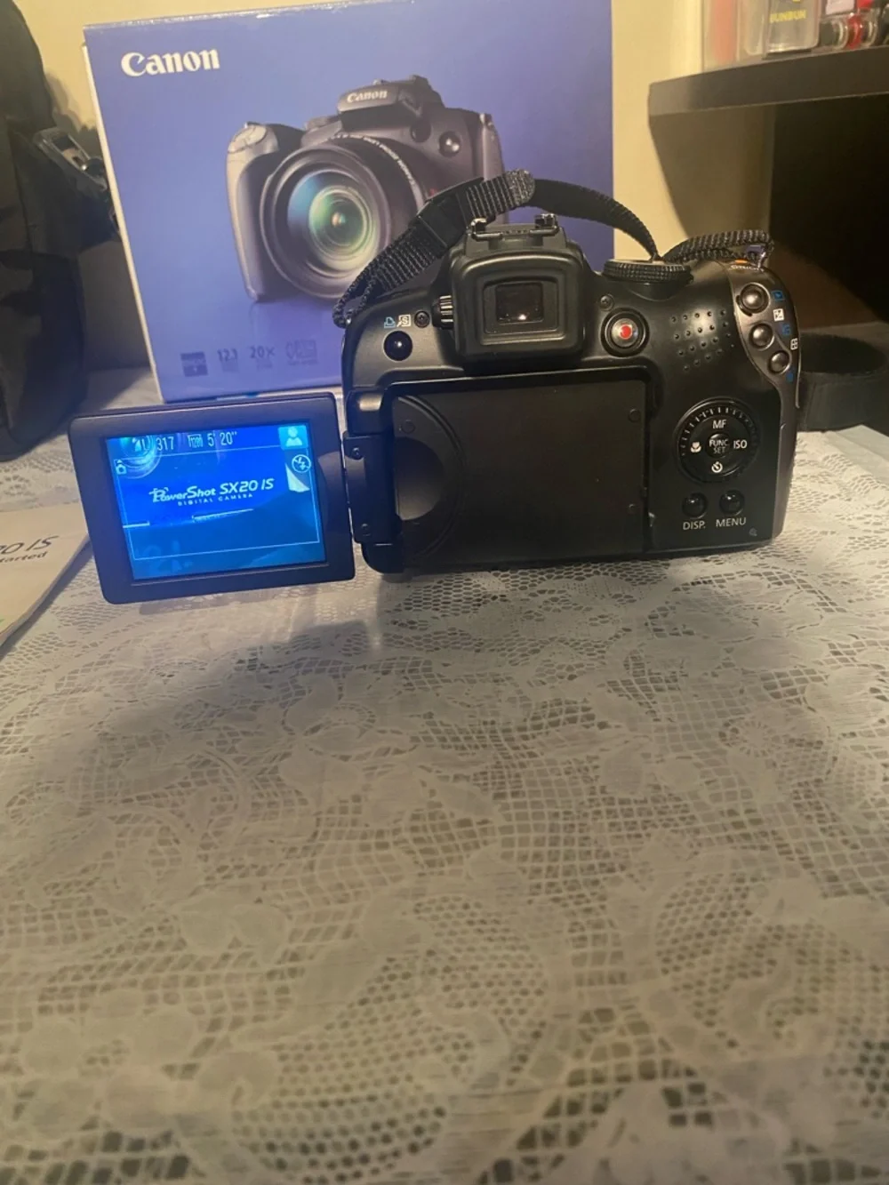 Canon PowerShot SX20 IS 12.1MP 20X Zoom Lens Digital Camera/Case - Picture 7 of 10